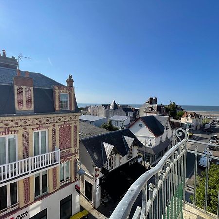 Appartement Avec Balcon - Vue Mer - 100M De La Plage - Hypercentre - 55M2 Villers-sur-Mer Dış mekan fotoğraf